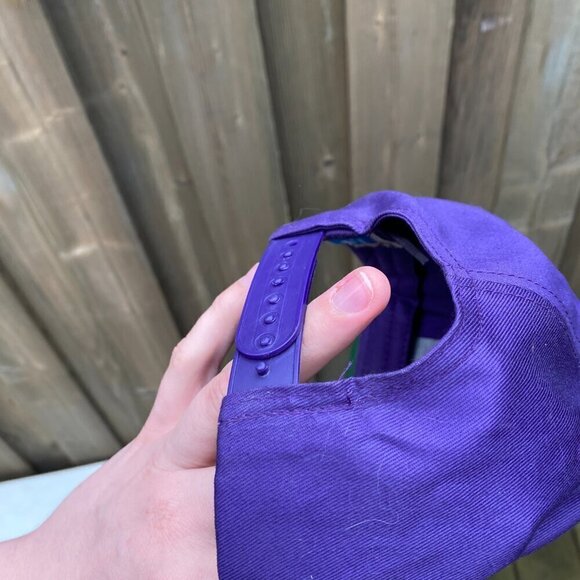 Vintage Adidas Harwood Classics NBA Toronto Raptors Hat - Picture 7 of 7